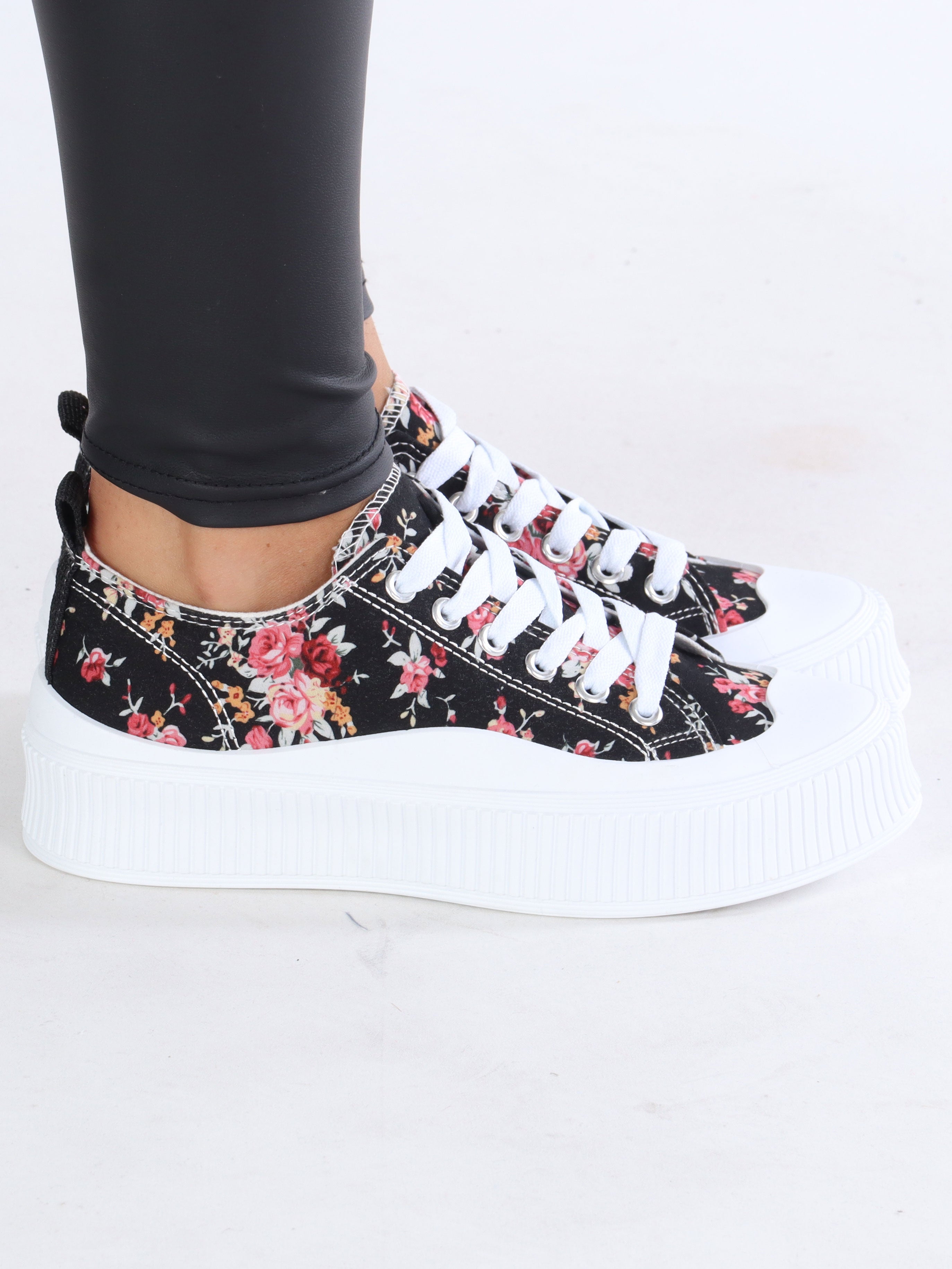 Melina - Sneakers med blommönster och bred vit sula